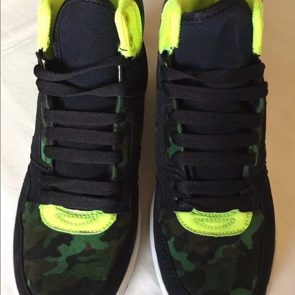 Deena & Ozzy Camo High-Top Sneakers Shoes Size 7 - Picture 3 of 7
